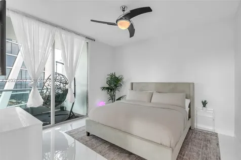 900 Biscayne Boulevard Miami FL 33132
