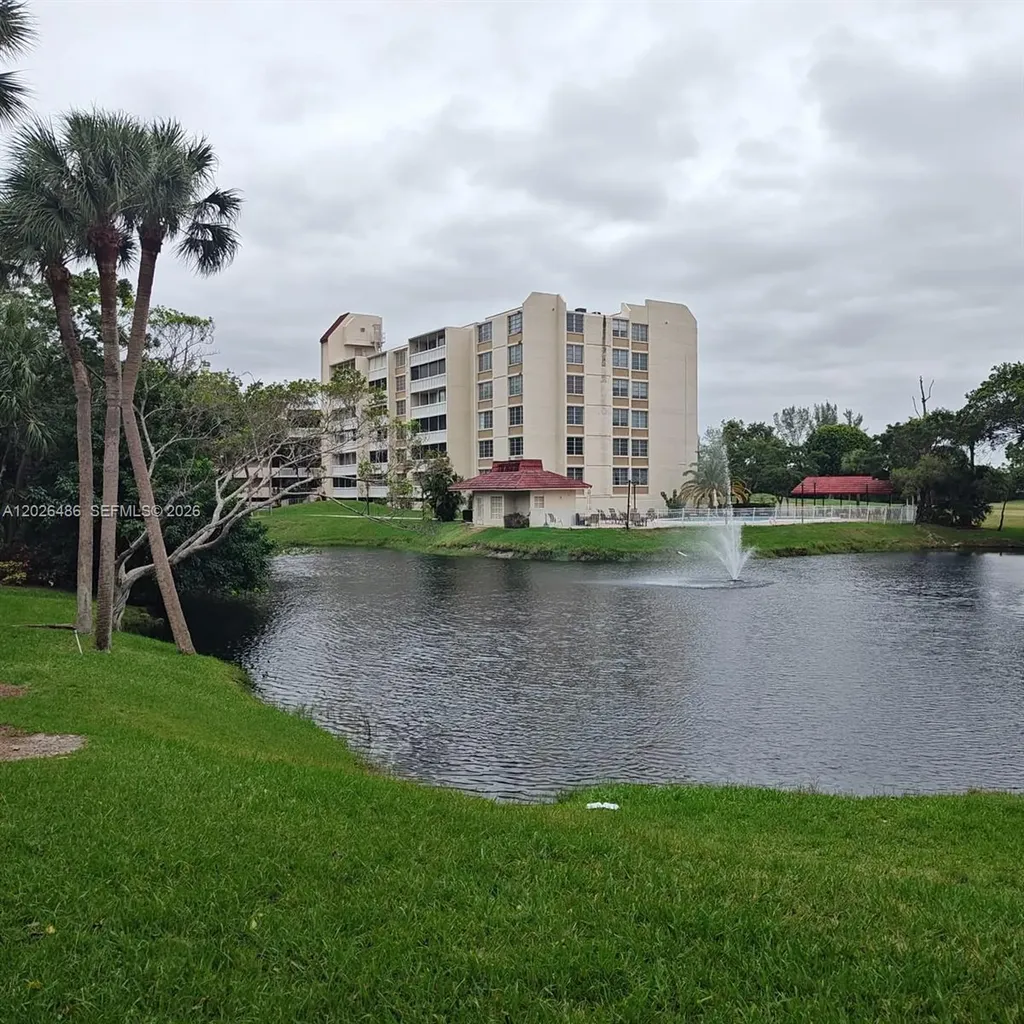 7051 Environ Boulevard Lauderhill FL 33319