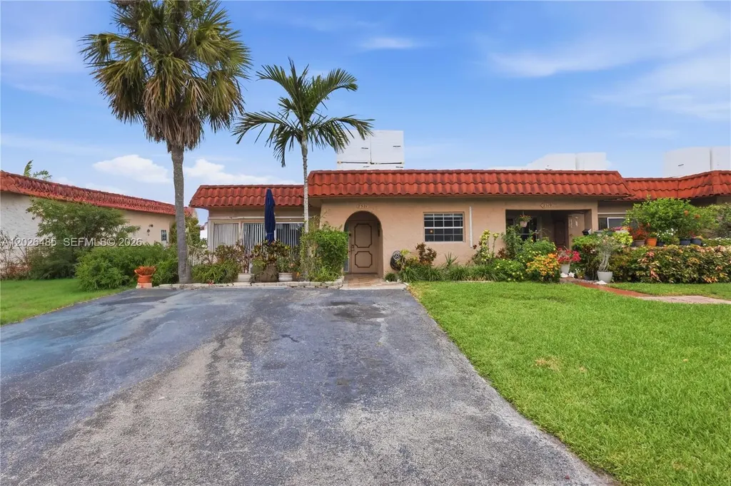 2321 SW 81st Terrace North Lauderdale FL 33068