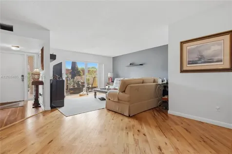 2321 SW 81st Terrace North Lauderdale FL 33068