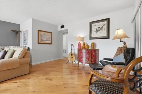 2321 SW 81st Terrace North Lauderdale FL 33068