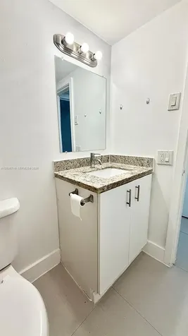 42 SW 14th Street Dania Beach FL 33004