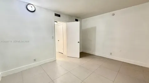42 SW 14th Street Dania Beach FL 33004