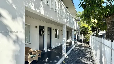 42 SW 14th Street Dania Beach FL 33004