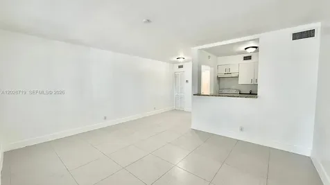 42 SW 14th Street Dania Beach FL 33004