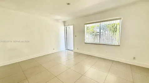 42 SW 14th Street Dania Beach FL 33004