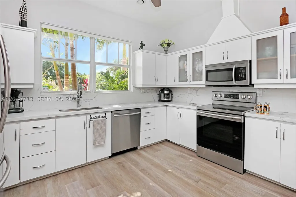 1619 Harrison Street Hollywood FL 33020
