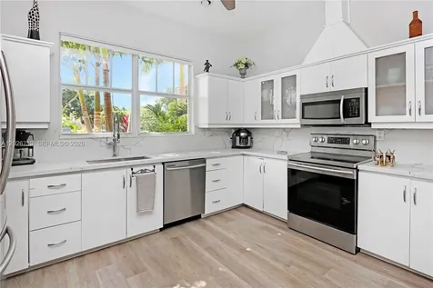 1619 Harrison Street Hollywood FL 33020
