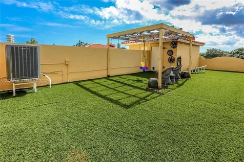 1619 Harrison Street Hollywood FL 33020