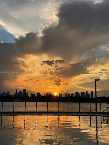 800 West Avenue Miami Beach FL 33139