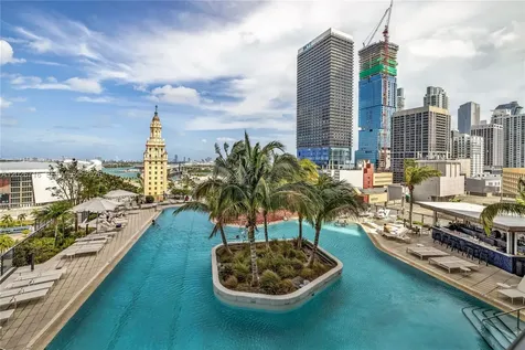 159 NE 6th Street Miami FL 33132