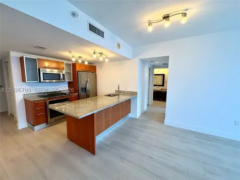 185 SW 7th Street Miami FL 33130