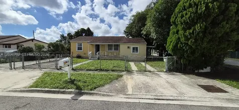 610 E 6th Place Hialeah FL 33010