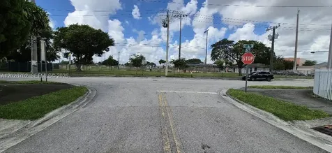 610 E 6th Place Hialeah FL 33010
