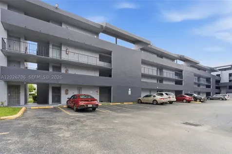 210 Fontainebleau Boulevard Miami FL 33172