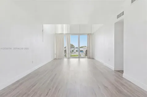 210 Fontainebleau Boulevard Miami FL 33172