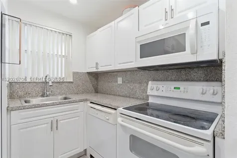210 Fontainebleau Boulevard Miami FL 33172