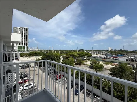 16465 NE 22nd Avenue North Miami Beach FL 33160