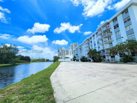 16465 NE 22nd Avenue North Miami Beach FL 33160