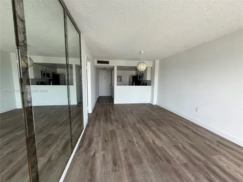 16465 NE 22nd Avenue North Miami Beach FL 33160