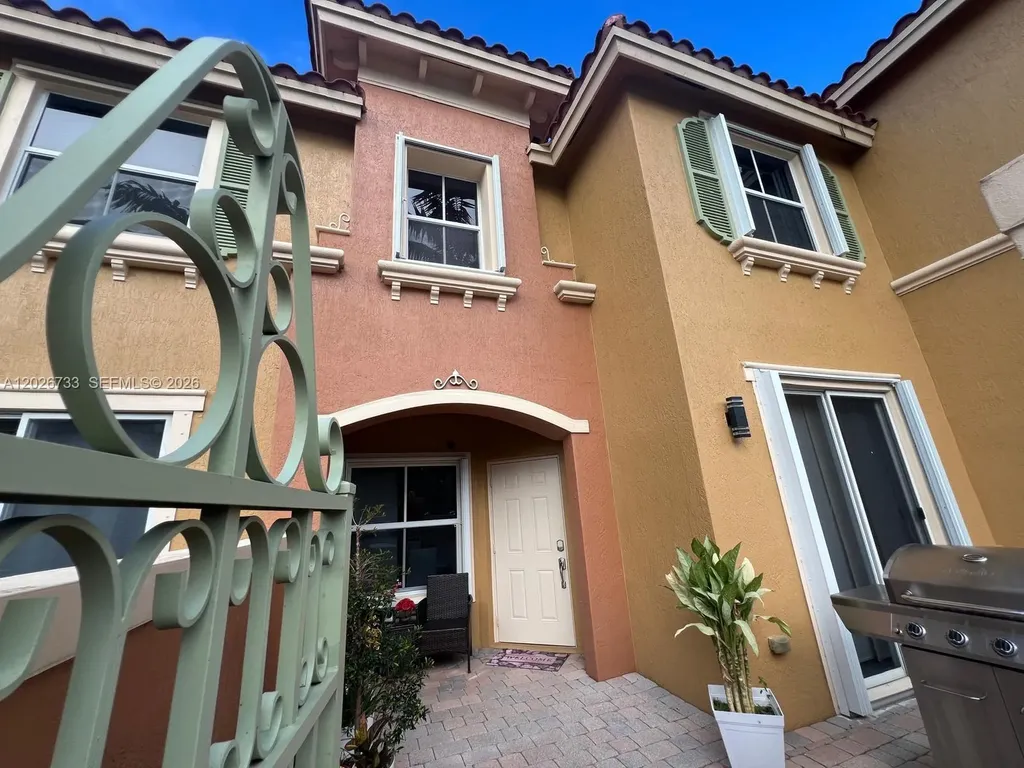 943 SW 143rd Terrace Pembroke Pines FL 33027