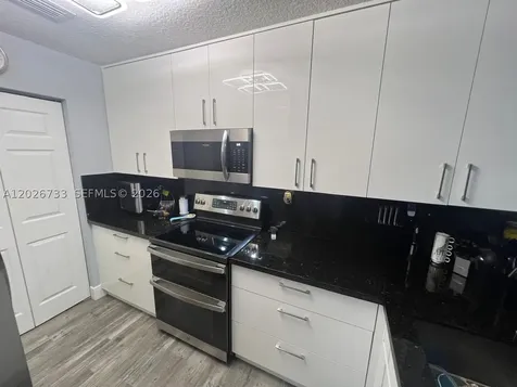 943 SW 143rd Terrace Pembroke Pines FL 33027