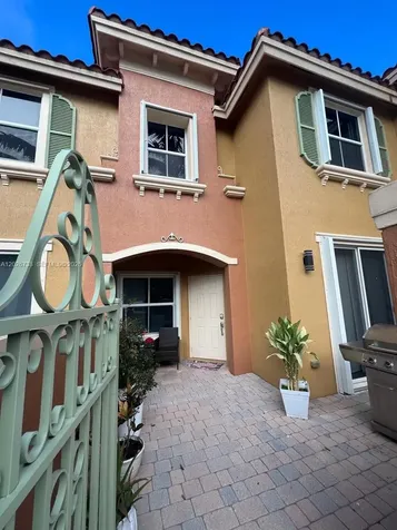 943 SW 143rd Terrace Pembroke Pines FL 33027