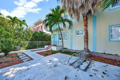 1135 Euclid Avenue Miami Beach FL 33139