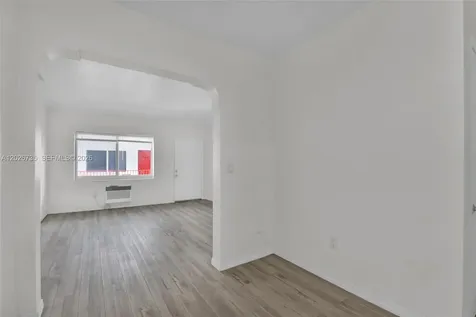 1135 Euclid Avenue Miami Beach FL 33139