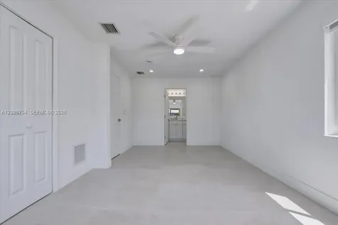 266 SW 6th Street Dania Beach FL 33004