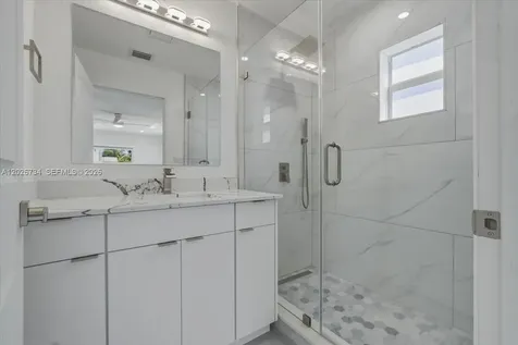 266 SW 6th Street Dania Beach FL 33004