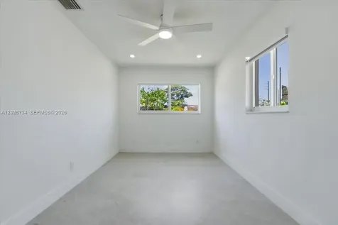 266 SW 6th Street Dania Beach FL 33004