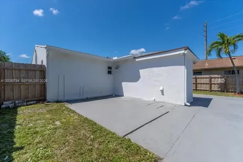 266 SW 6th Street Dania Beach FL 33004