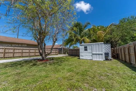 266 SW 6th Street Dania Beach FL 33004