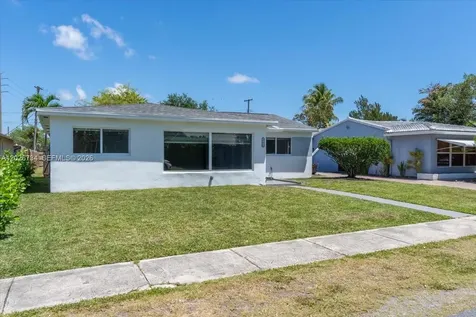 266 SW 6th Street Dania Beach FL 33004