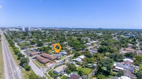 266 SW 6th Street Dania Beach FL 33004