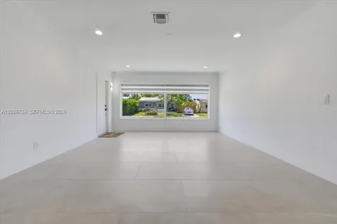266 SW 6th Street Dania Beach FL 33004