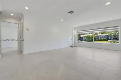 266 SW 6th Street Dania Beach FL 33004