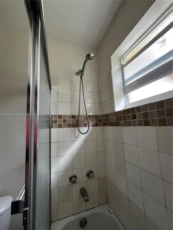 2420 NW 64th Terrace Sunrise FL 33313