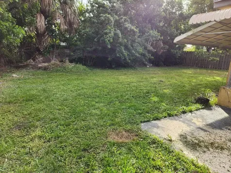 2420 NW 64th Terrace Sunrise FL 33313
