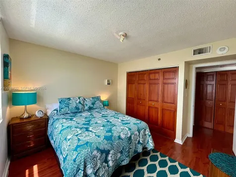 770 Claughton Island Drive Miami FL 33131