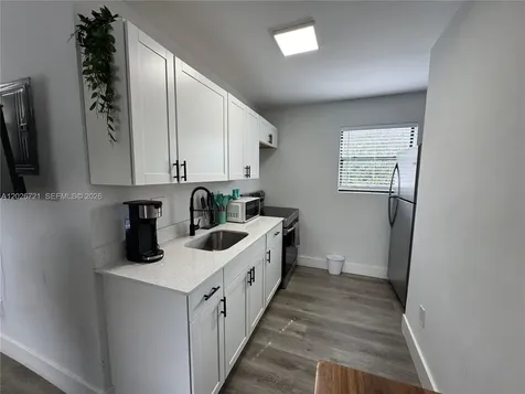 584 NW 30th Street Miami FL 33127
