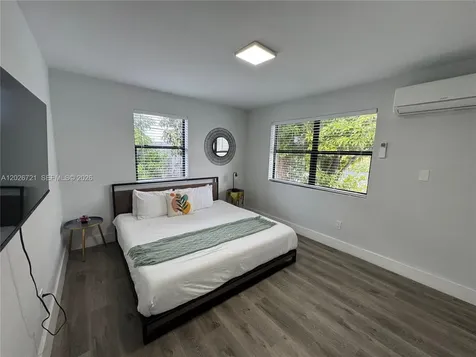 584 NW 30th Street Miami FL 33127