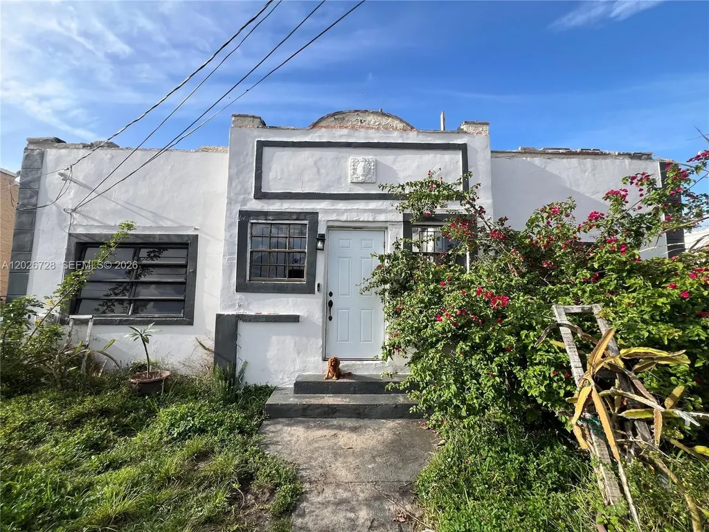 1275 NW 55th Street Miami FL 33142