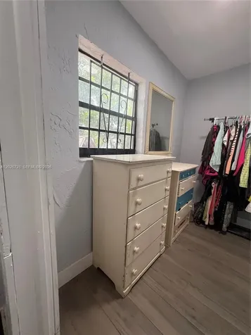 1275 NW 55th Street Miami FL 33142