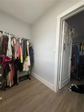 1275 NW 55th Street Miami FL 33142