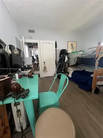 1275 NW 55th Street Miami FL 33142