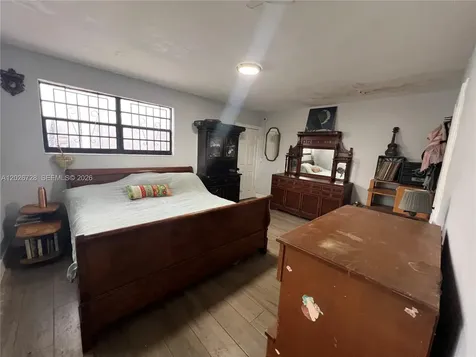 1275 NW 55th Street Miami FL 33142