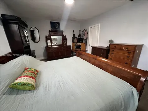 1275 NW 55th Street Miami FL 33142