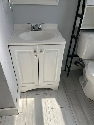 1275 NW 55th Street Miami FL 33142